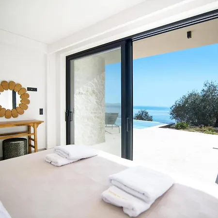 Nissaki View 1 By ヴィラ *