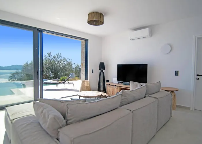 Nissaki View 1 By וילה
